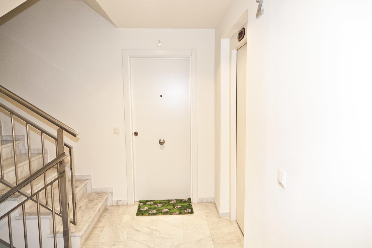 Puerto Marina Apartment Benalmadena Luaran gambar